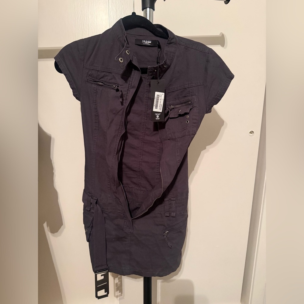 Jaded London Vintage Grey Cargo Mini Dress With Belt Detail - Picture 3 of 5